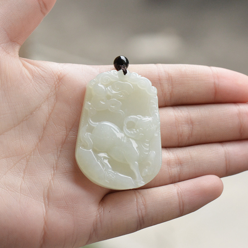 玉协 天然和田玉生肖牛玉牌玉石吊坠 男女款玉佩挂件