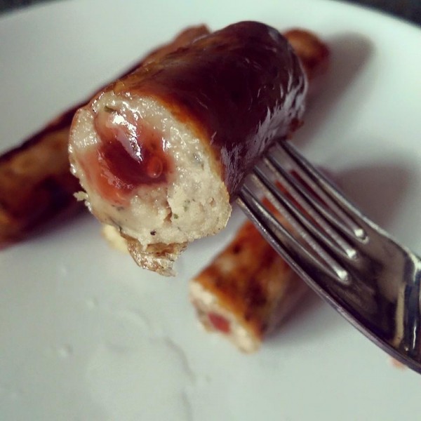 新口味,英国小伙发明水果馅香肠