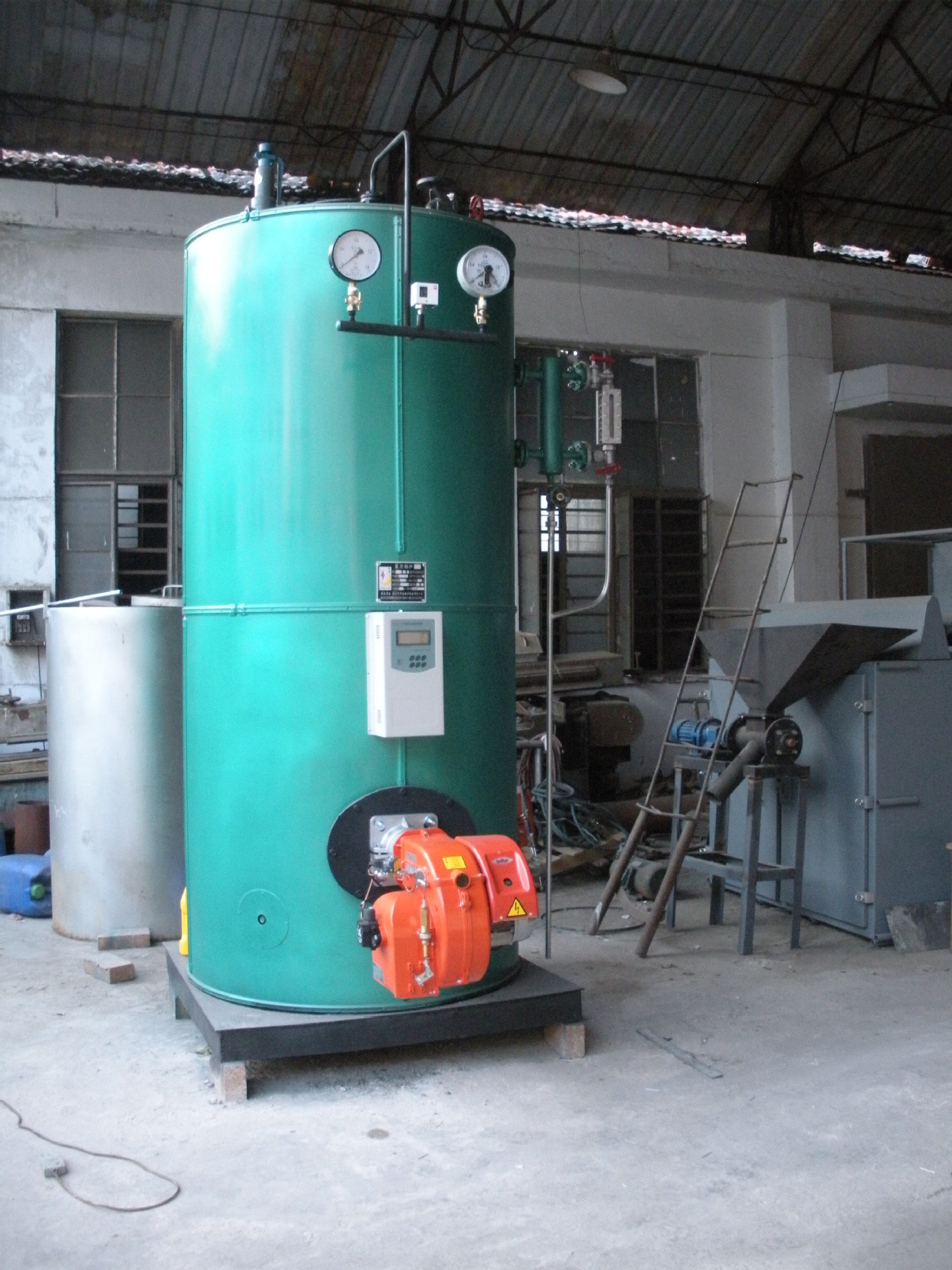 生产销售立式燃油(气)蒸汽锅炉工业锅炉 环保蒸汽锅炉