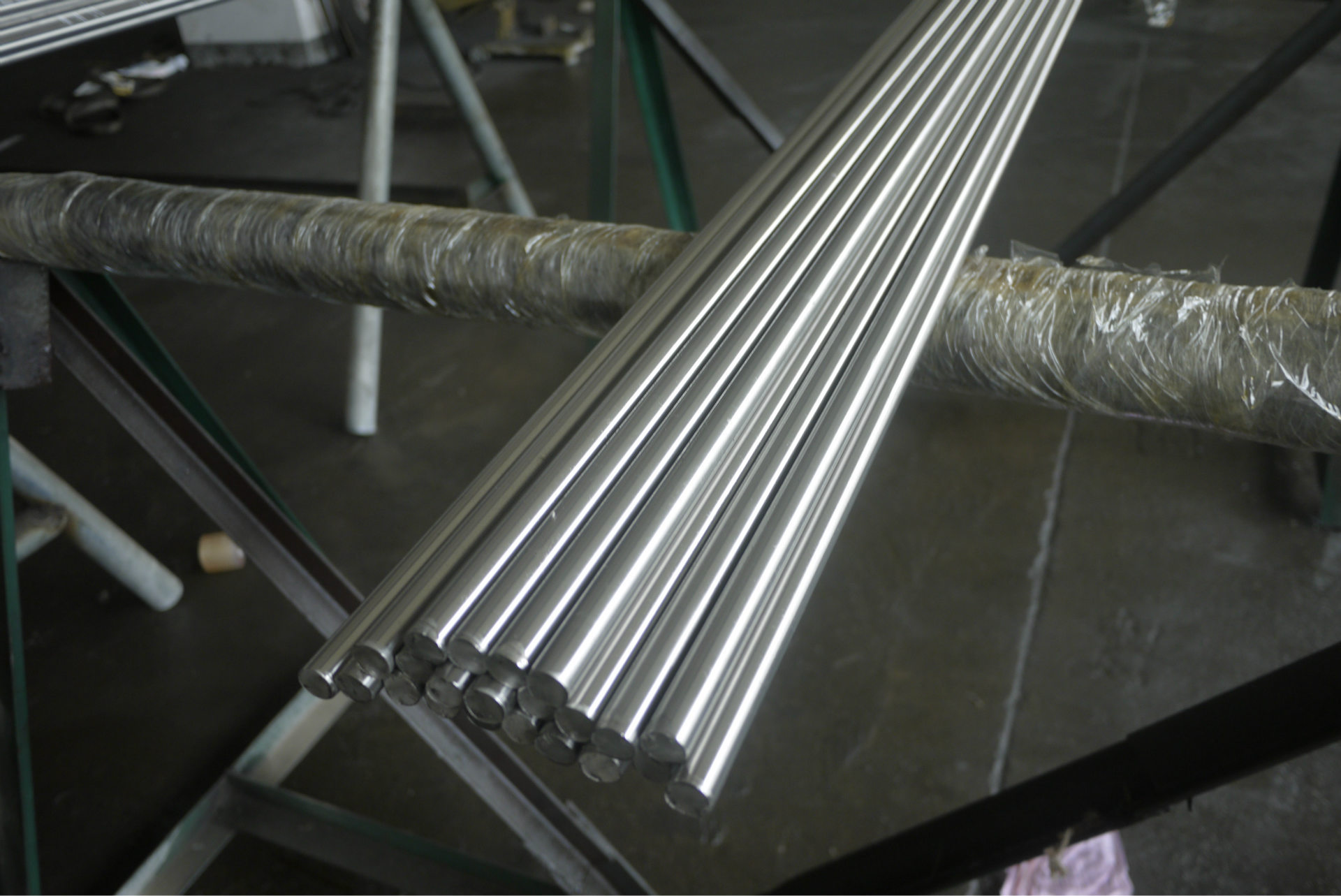 供应不锈钢冷拉棒 不锈钢棒材