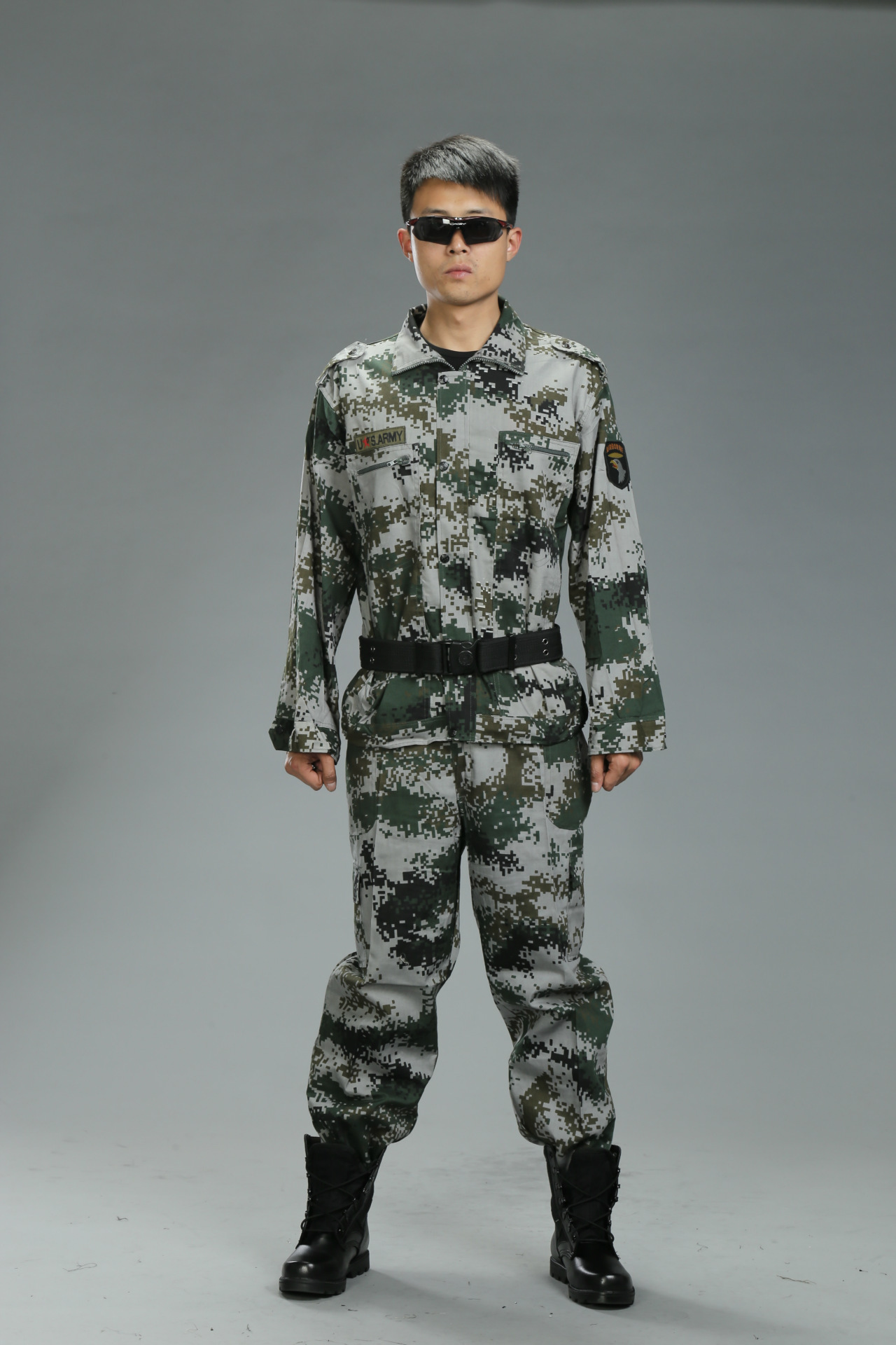 厂家批发 07陆地丛林数码迷彩服套装 学生军训迷彩服 可定制