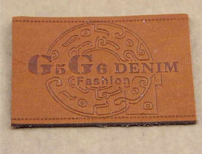 牛仔裤铭牌