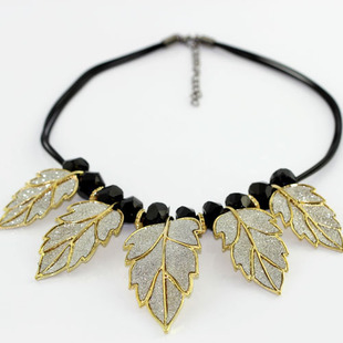 欧美复古五片金叶子锁骨链hc108树叶项链珠链短款项饰批发混批