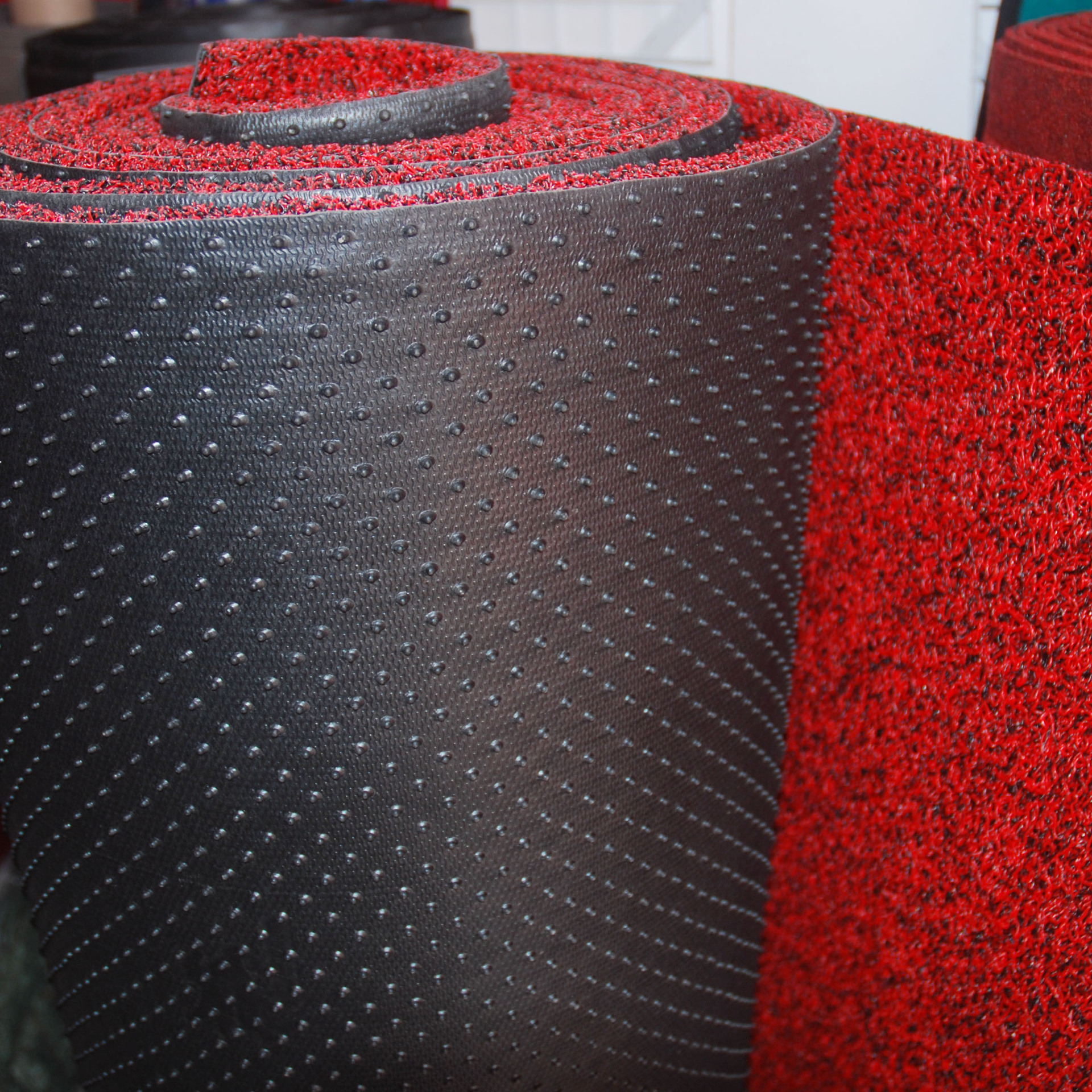 厂家直销通用喷丝丝圈加厚地毯卷材 可自由裁剪汽车脚垫三件套