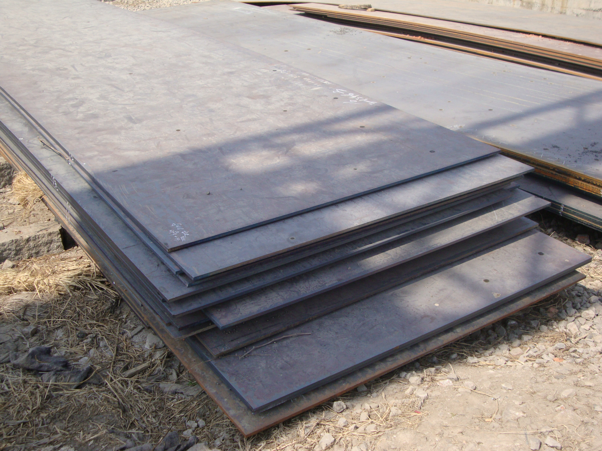 供应20mmq345b钢板q345b中厚板低合金中板铁板猛板切割下料