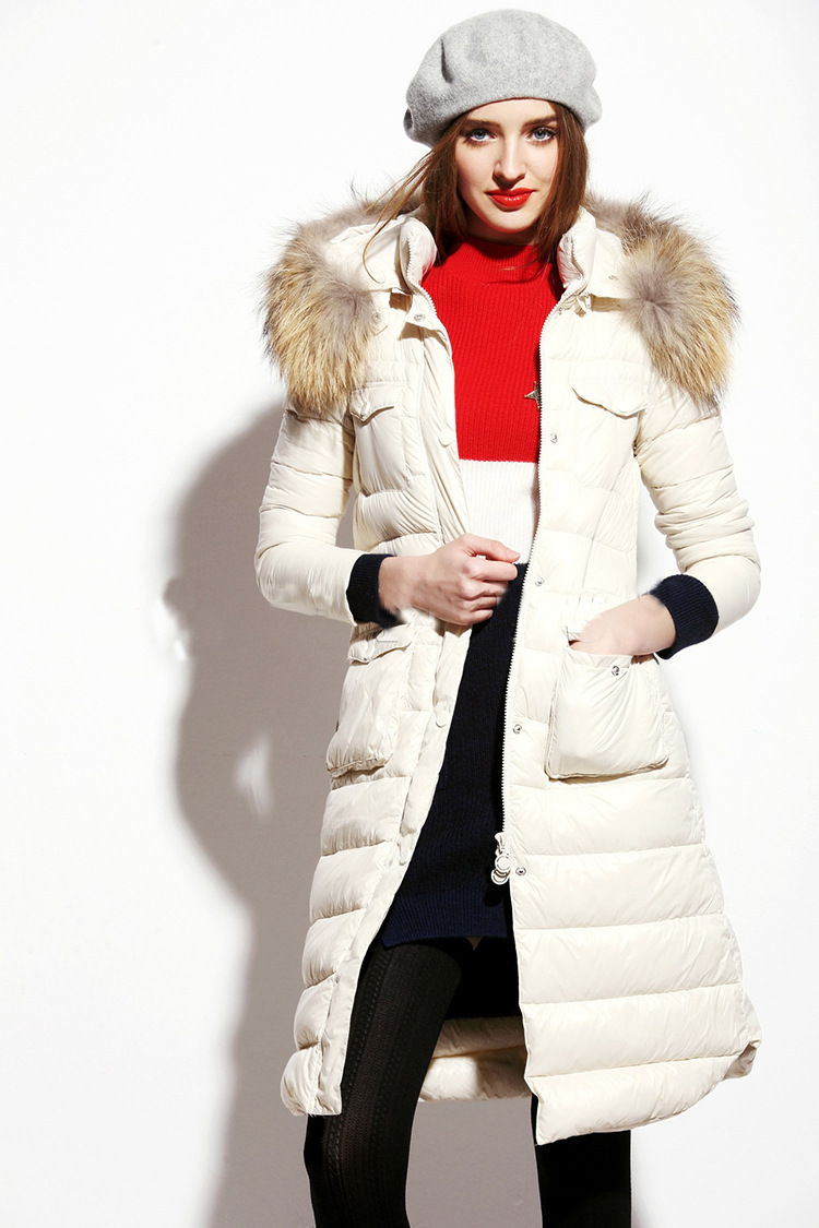 新款高档羽绒服女款 欧美风白色气质长款羽绒服女 带貉子毛领