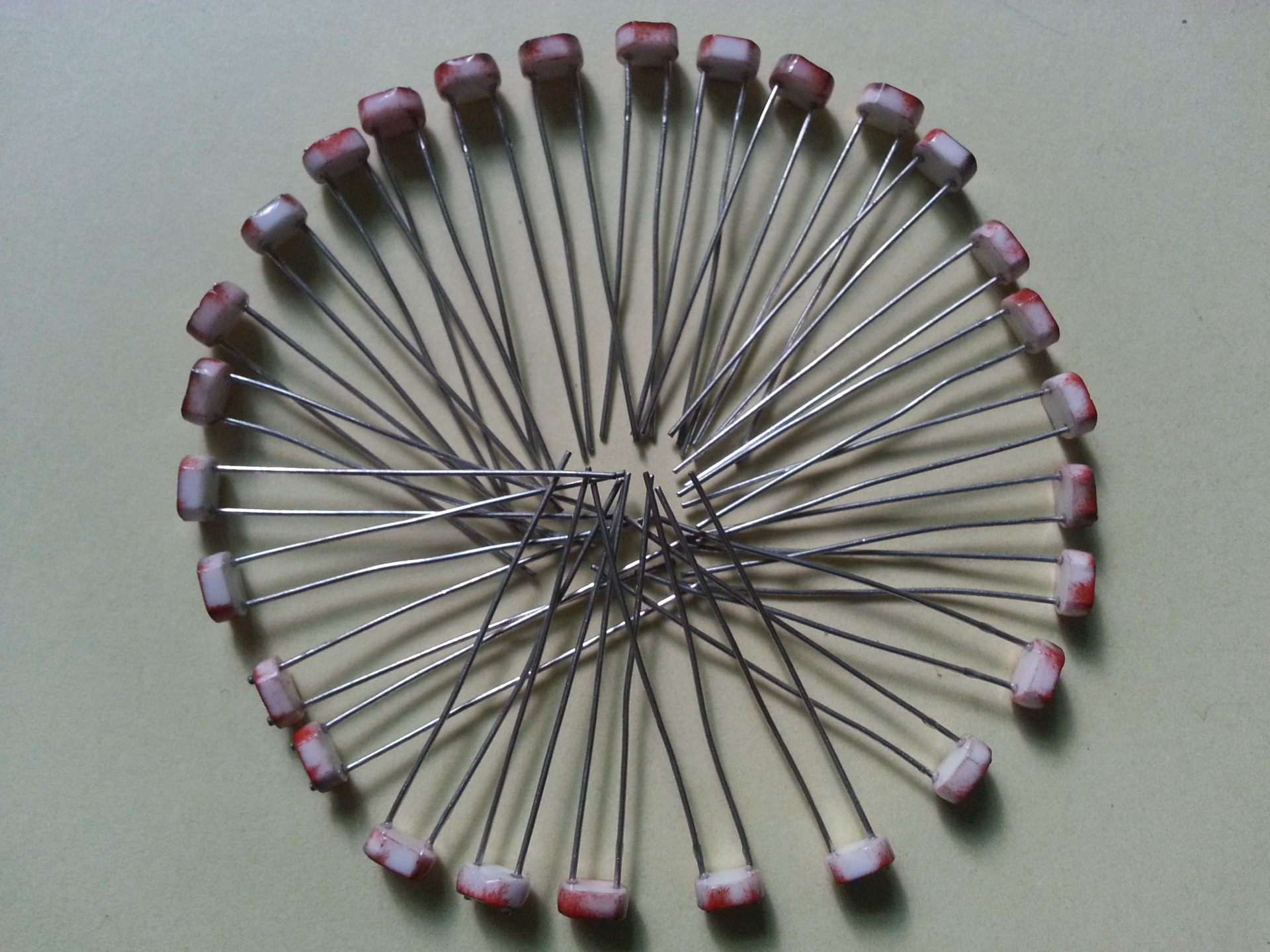 《厂家直销》cds5mm光敏电阻5506光电开关检测元件