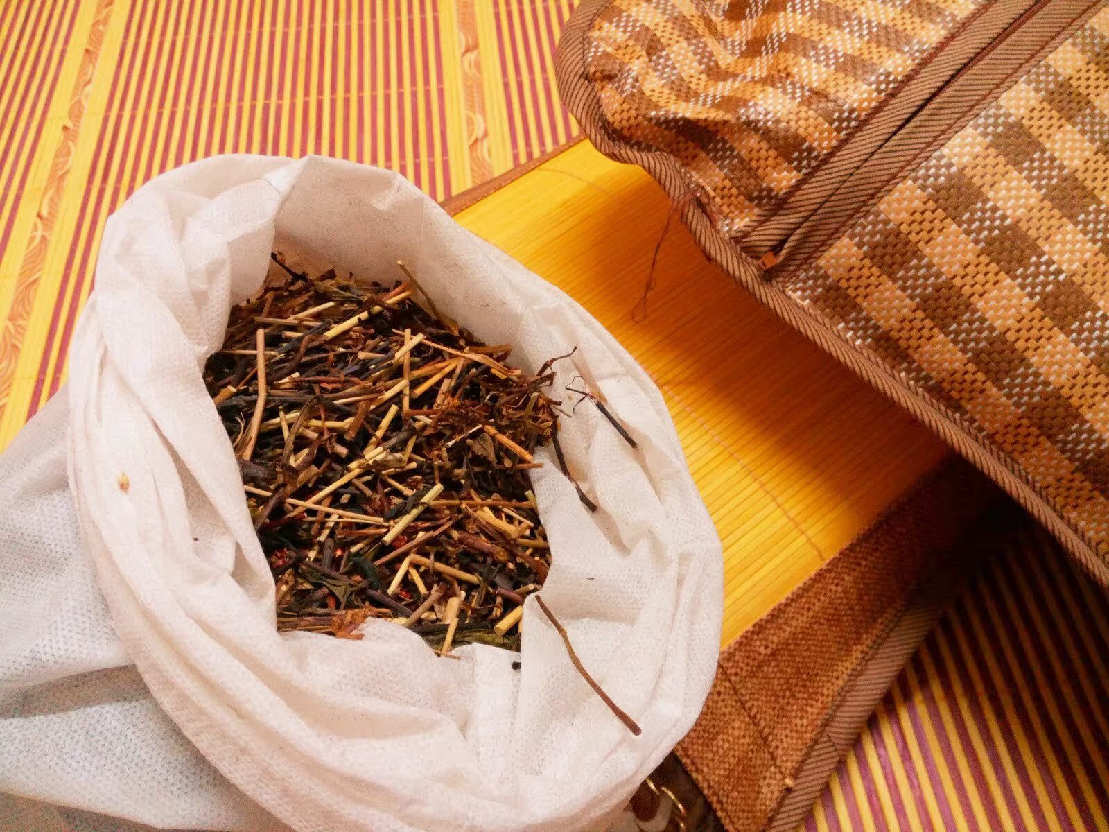 家居用品,母婴,玩具 床上用品 枕头,枕芯,保健枕 茶叶/夏凉/保健竹/藤