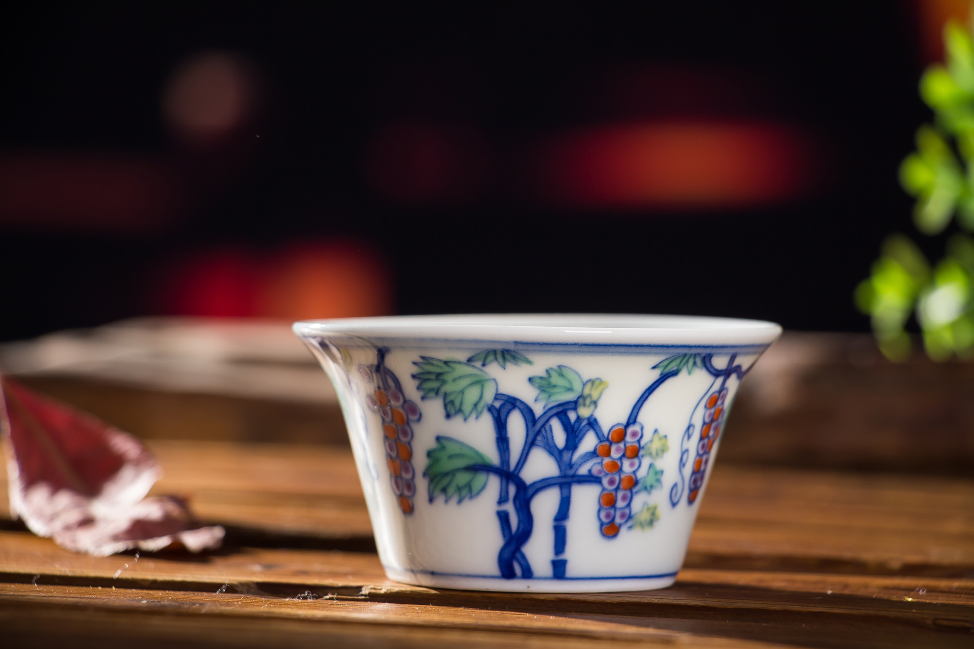 8亿明成化斗彩鸡缸杯仿古品茗茶杯景德镇手绘葡藤茶具