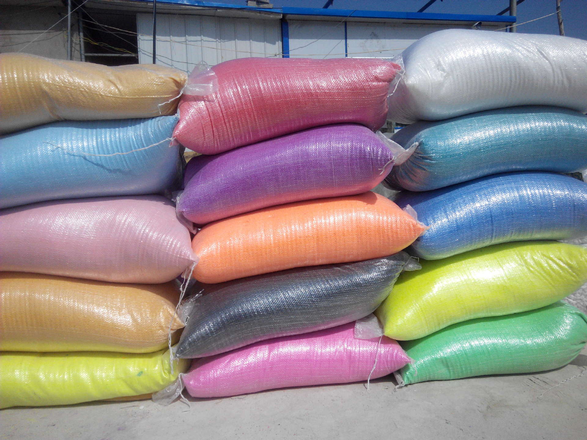 销售各种规格颜色彩砂 厂家直销 量大优惠