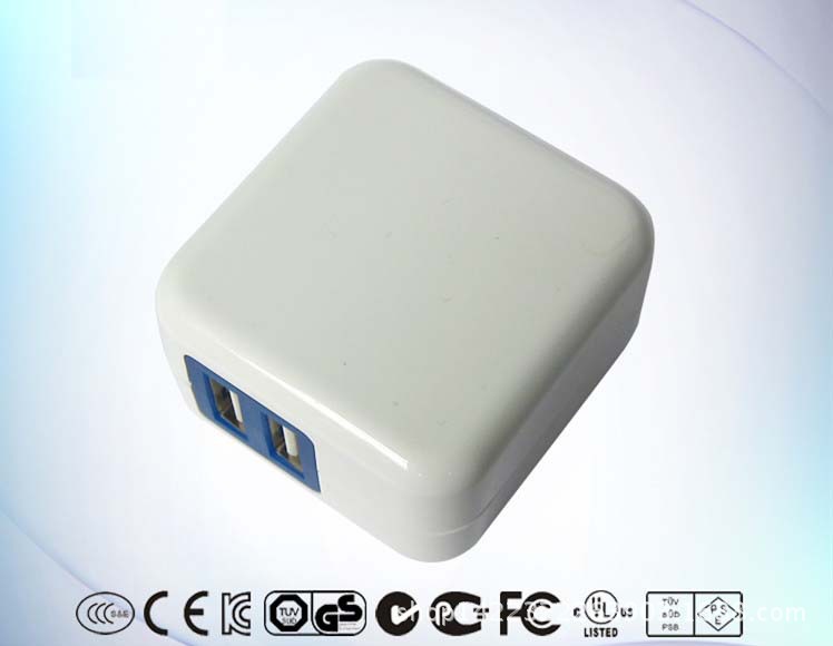 折叠式白色美规USB-13
