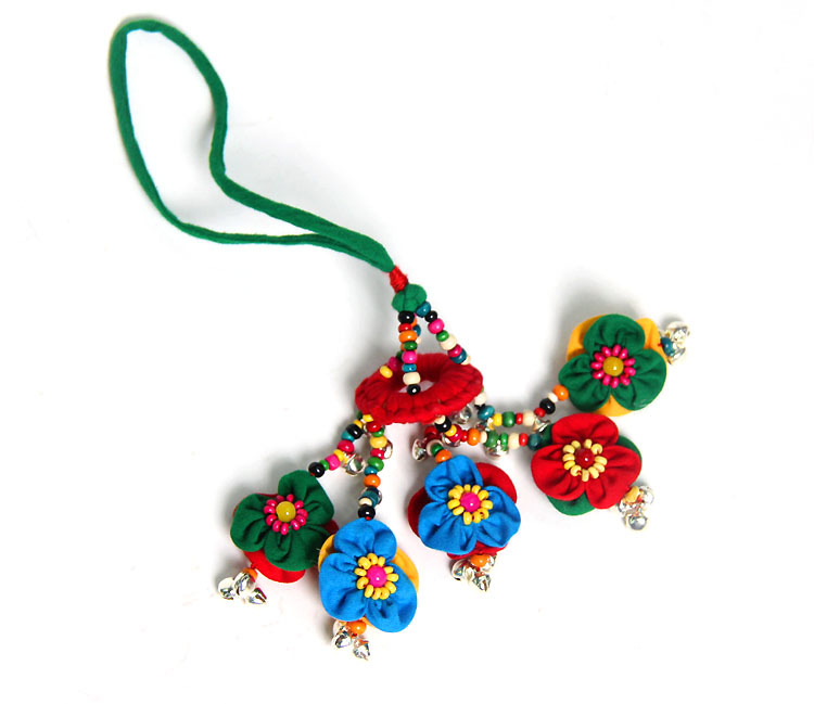 原创云南民族风手工挂件布艺花朵汽车电动车布艺挂件厂家直销