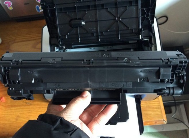 黑白激光打印机hp p1108 适合家用办公商务办公精致小巧