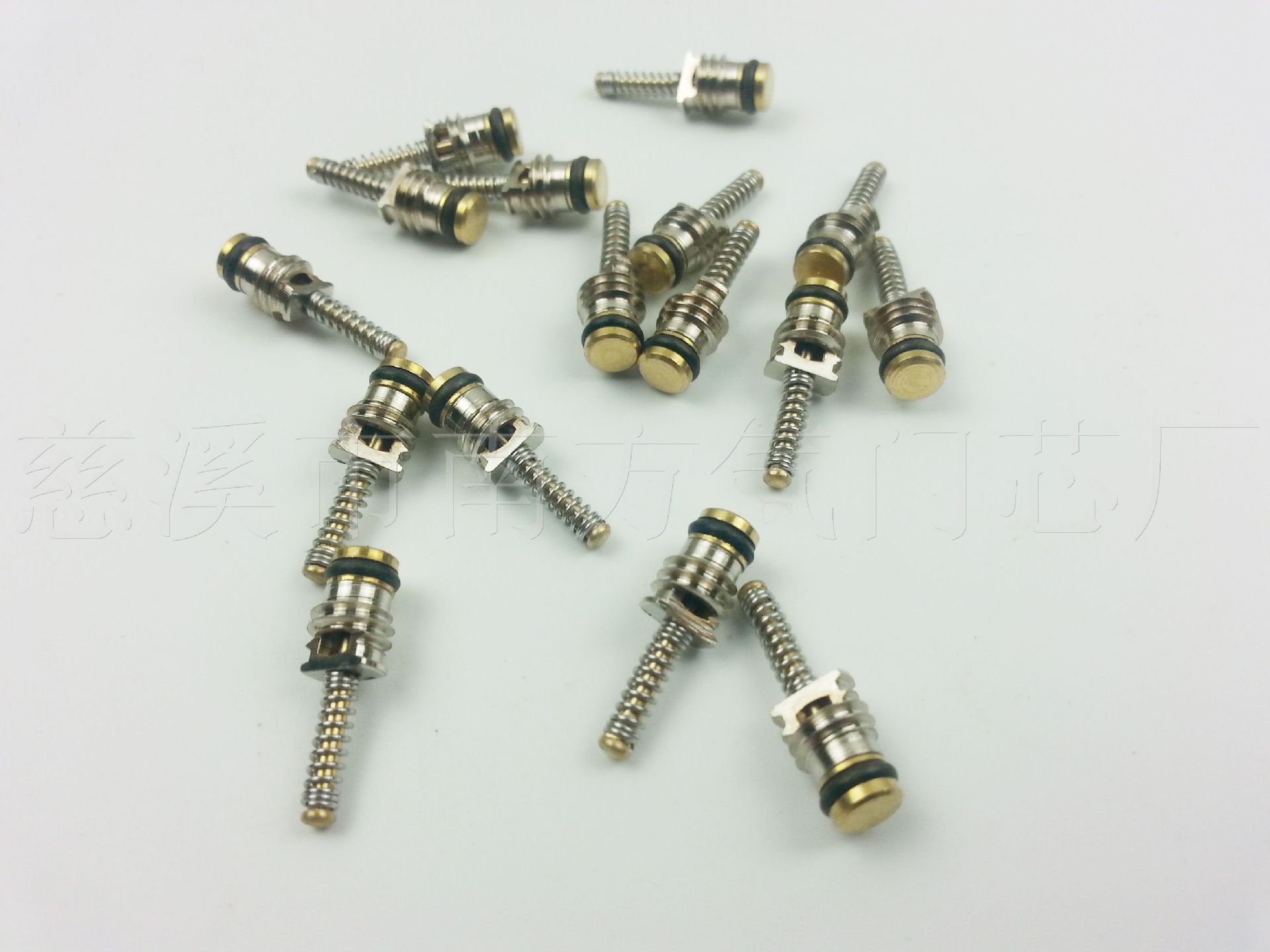 空调管路气门针_厂家直销汽车空调阀芯 空调管路气门针 高低压气门芯r