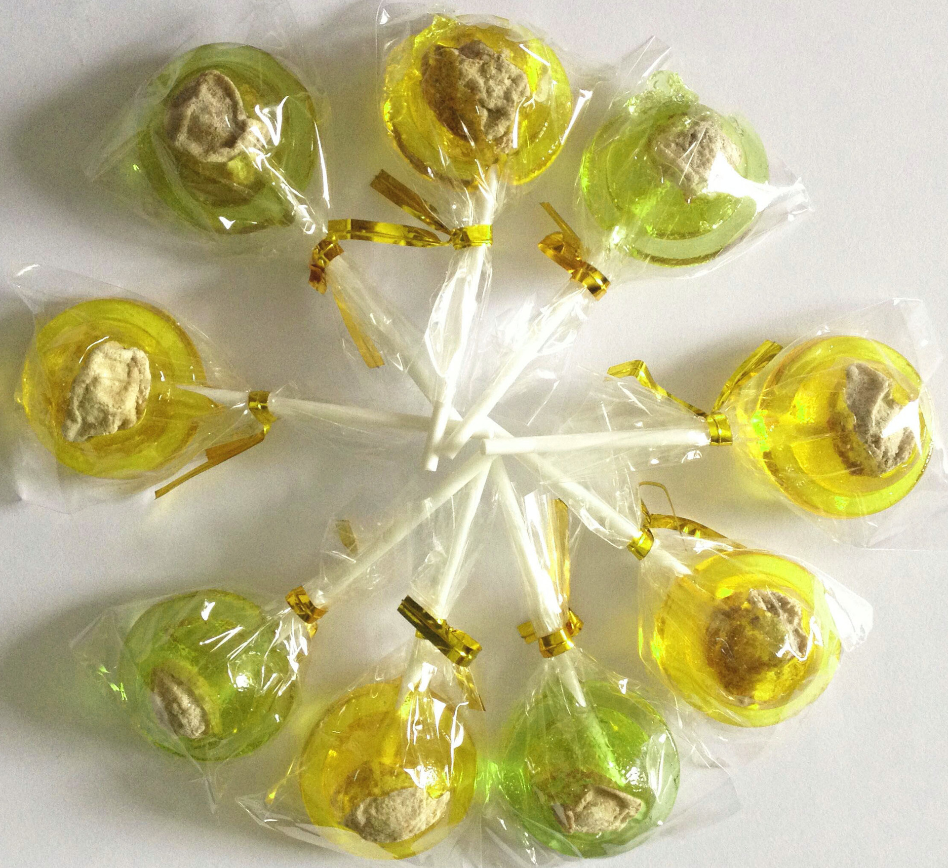 进口零食 梅心棒棒糖散装各种口味特卖一公斤20元