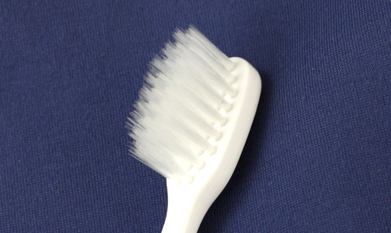 2032净洁炫白强效护齿牙刷 0.02mm超细软毛 小刷头 深入清洁