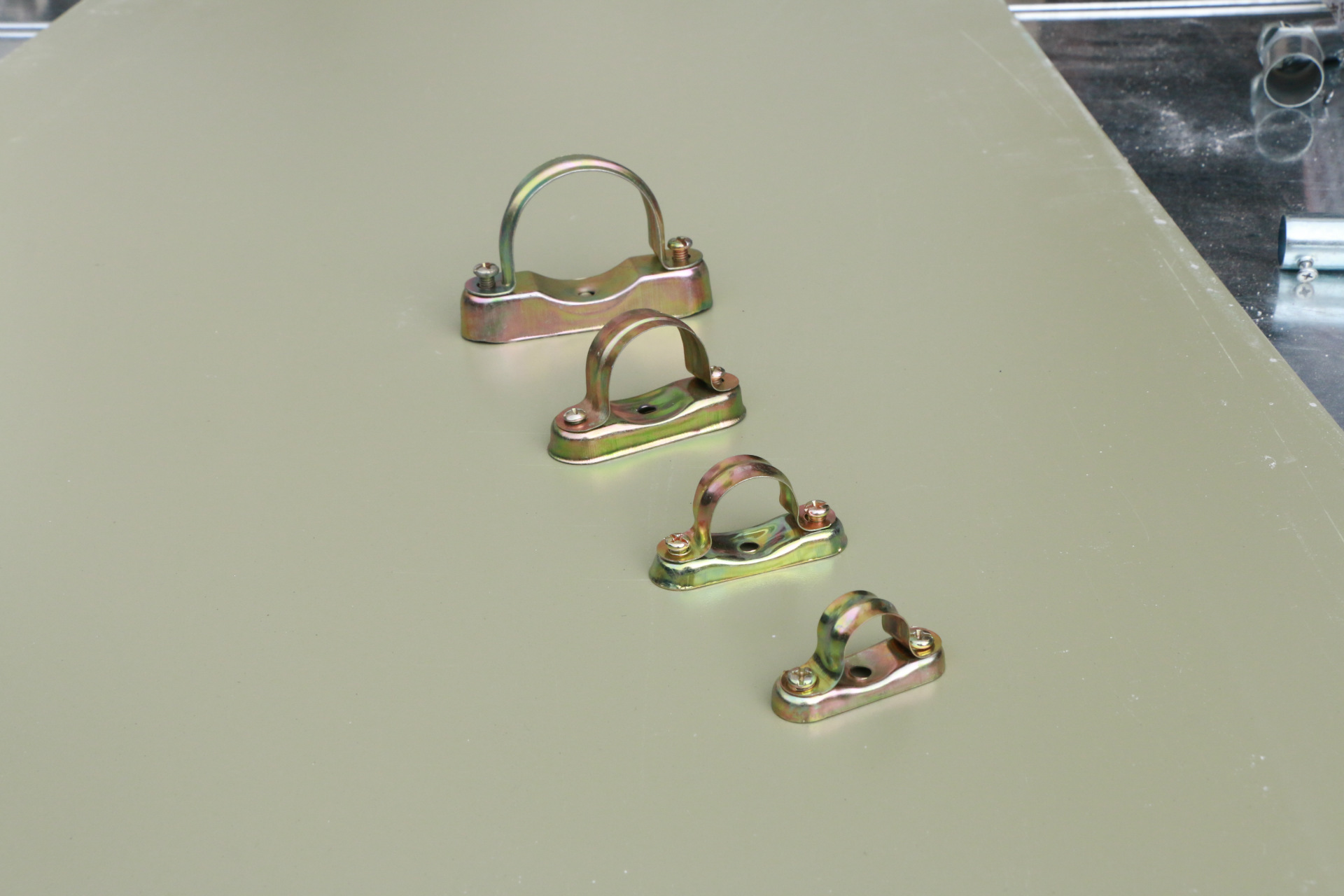 厂家直销20离墙码 25带底座半边码 3线管管卡 质量保证