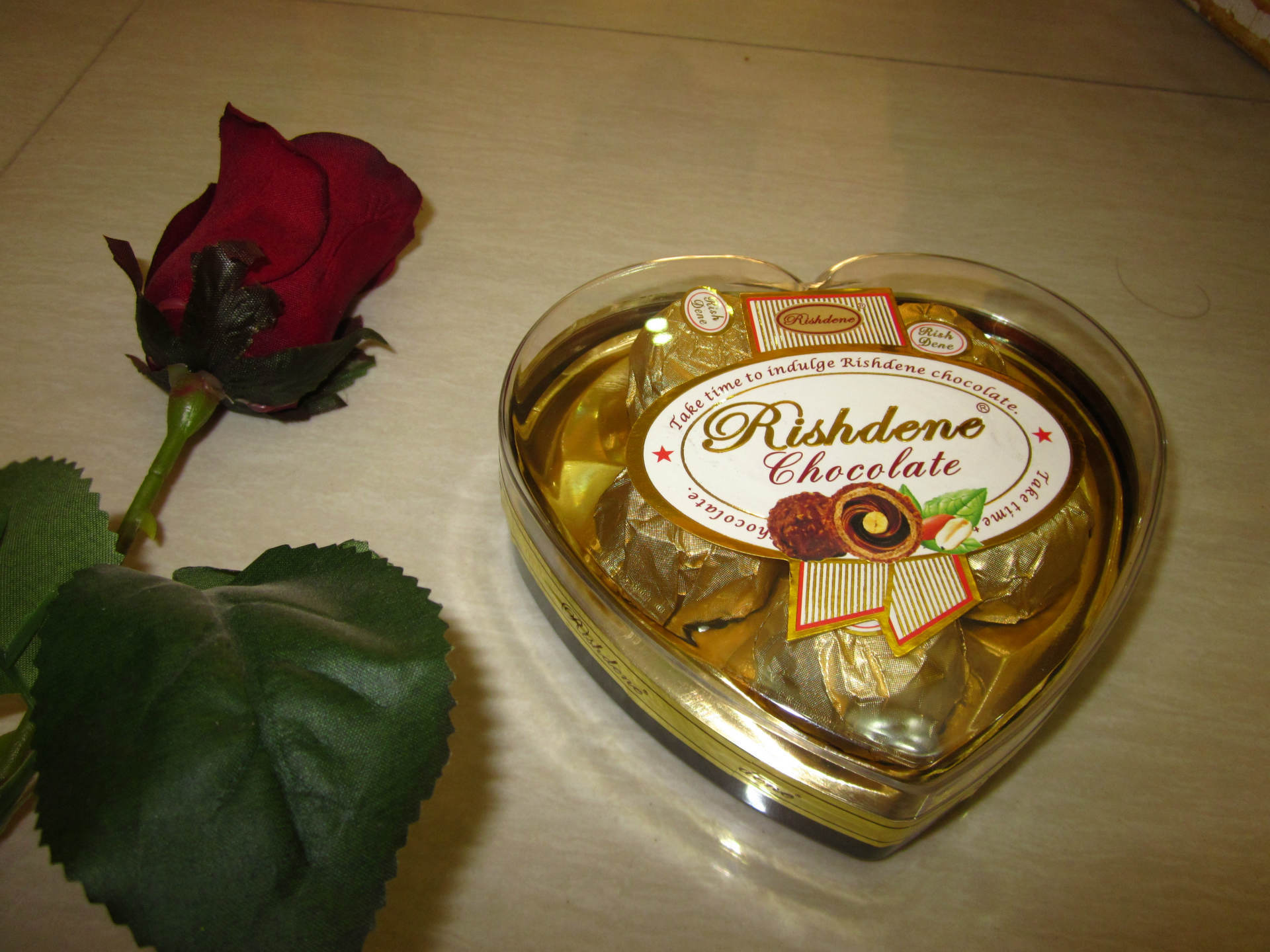 广东江门t5粒心形瑞诗丹莲-喜糖巧克力结婚婚庆礼盒厂家批发oem代工