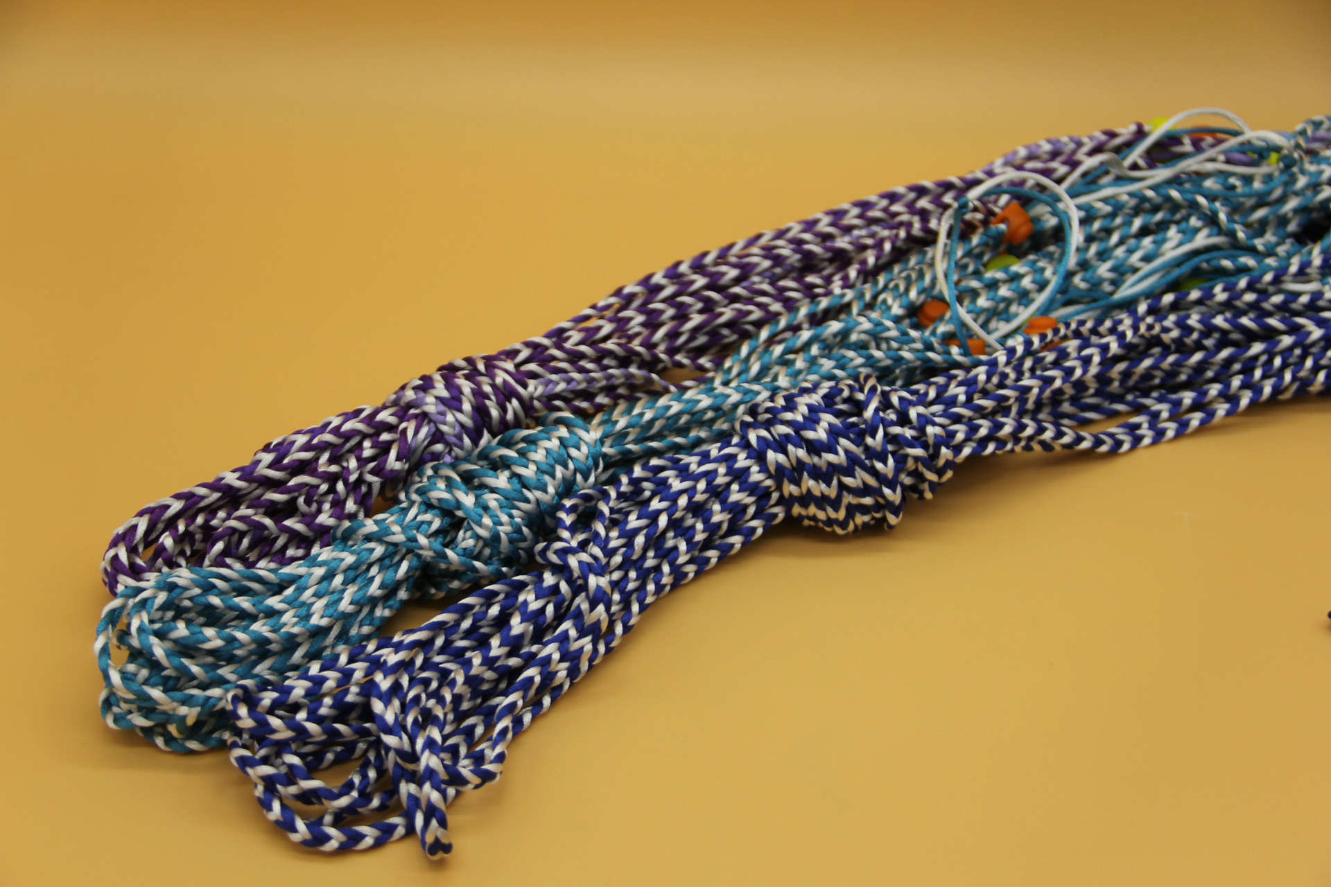 兔子龙猫手工牵引绳遛弯绳 彩色扣子可批发定做2米多省包邮