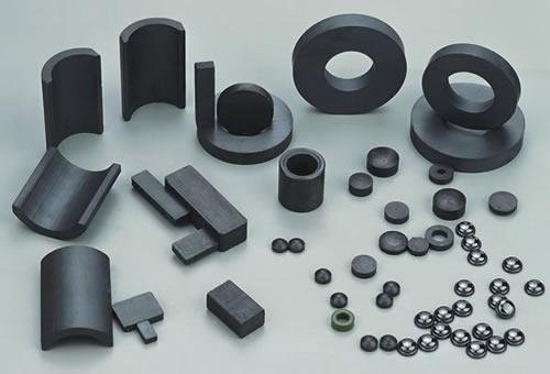 供应永磁铁氧体磁铁,圆环磁铁,方块磁铁