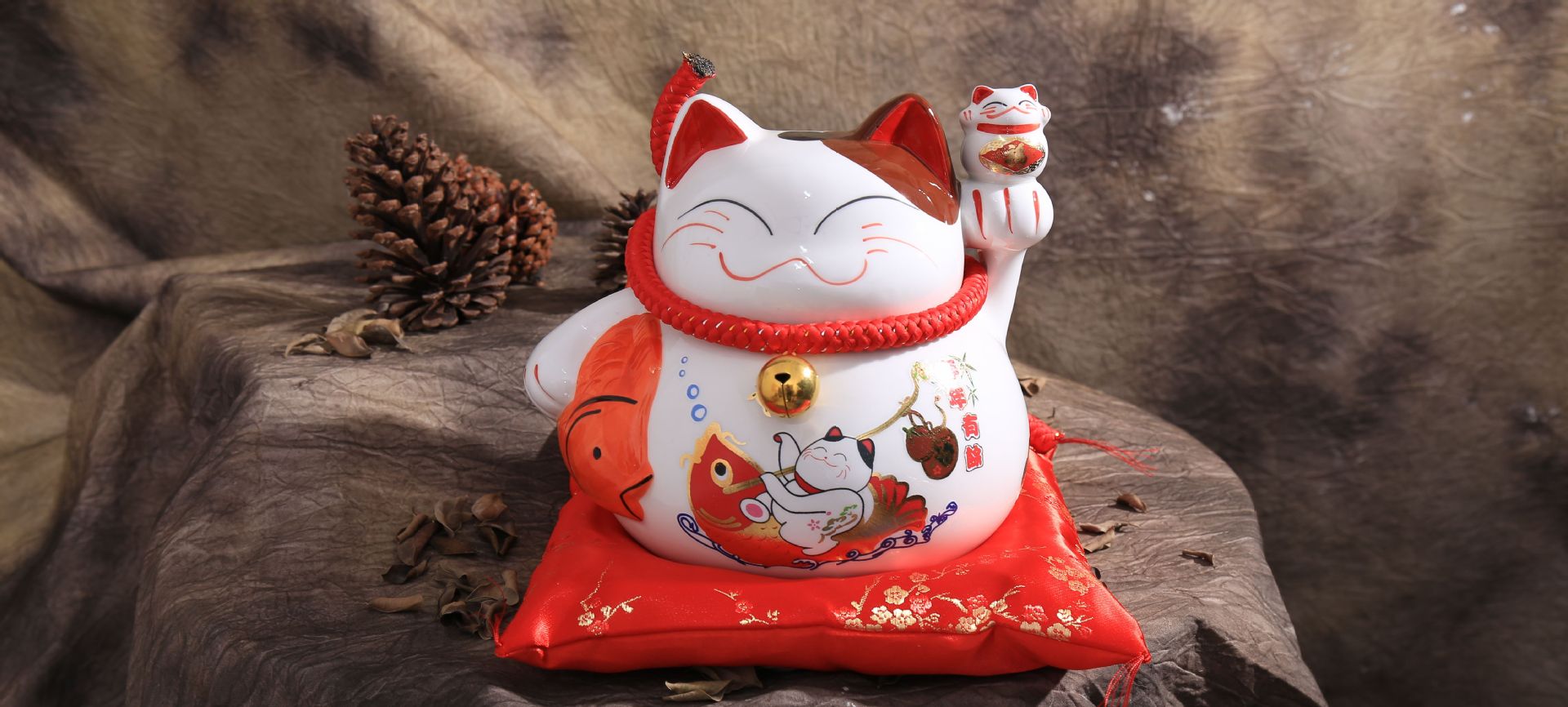 招财猫摆件 9寸日本陶瓷储蓄罐 家居结婚创意店铺开业礼品 b6