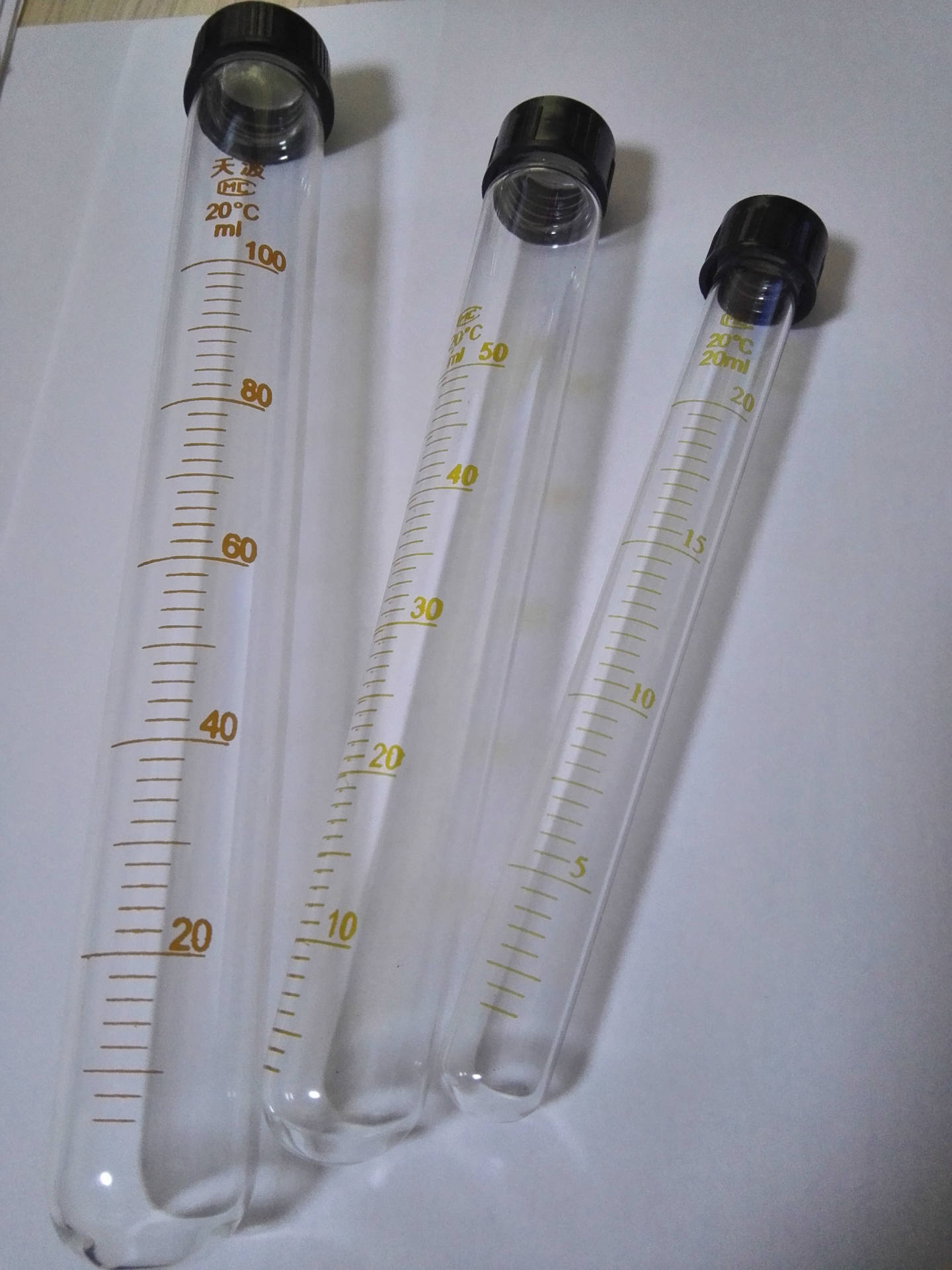 江苏无锡实验室用品,黑盖螺口刻度刻度试管 10ml,螺口圆底玻璃试管价