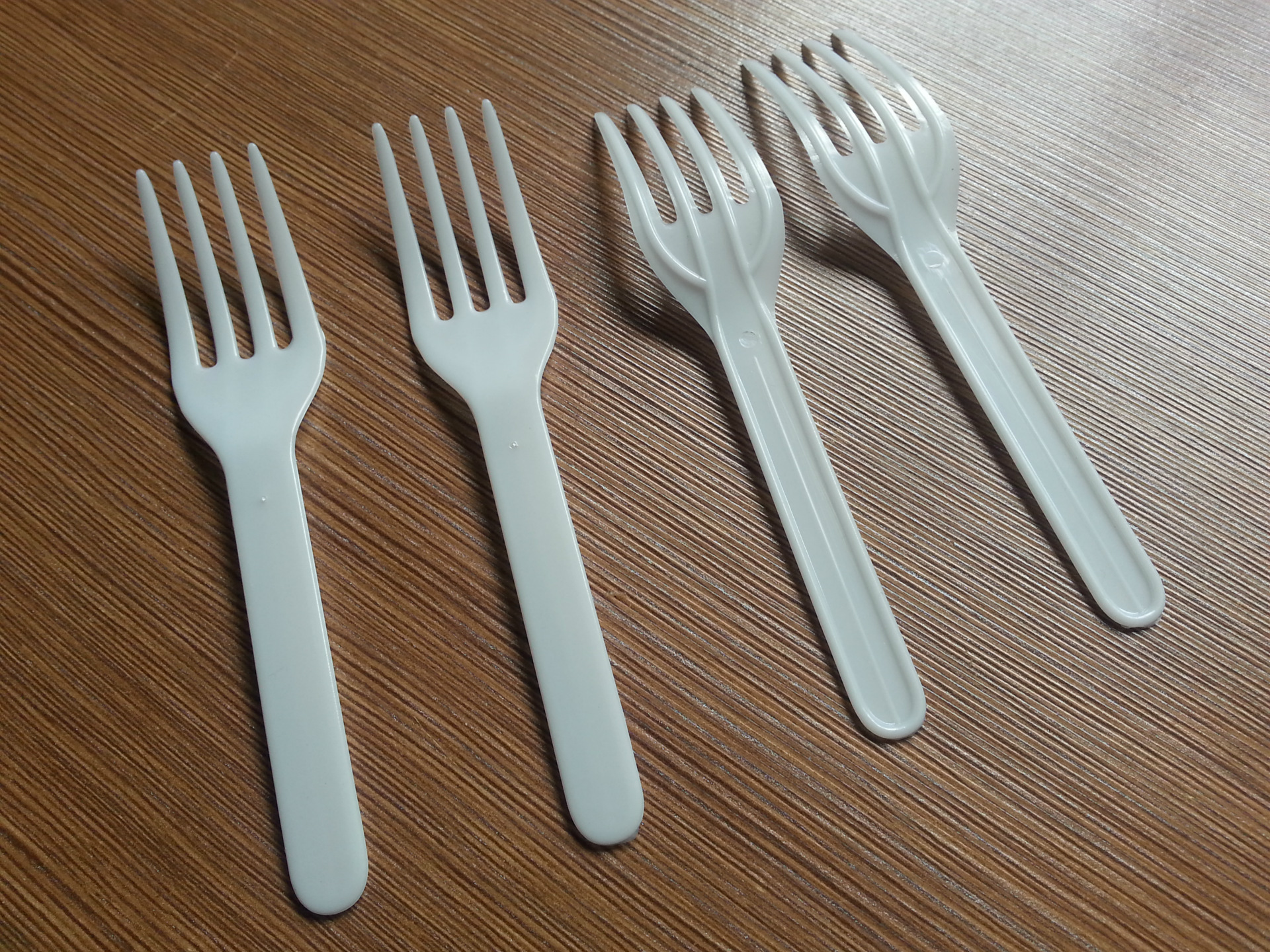 自产自销 一次性大号塑料叉 生日蛋糕叉 水果叉