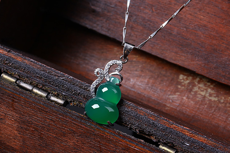 s925纯银镶嵌葫芦形玉髓吊坠 项饰饰品批发 厂家直销 品质保证